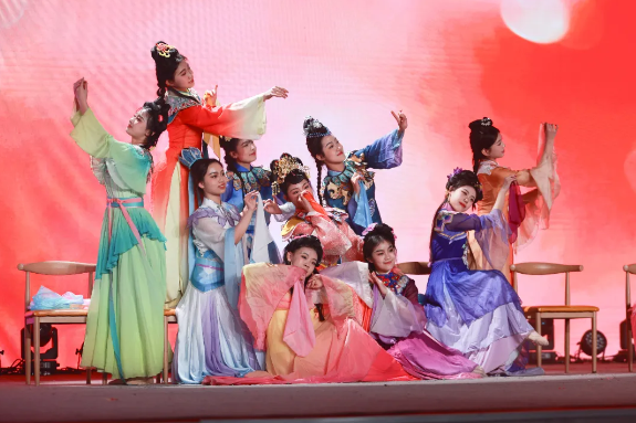 衡水二中举办2025年师生元旦联欢会