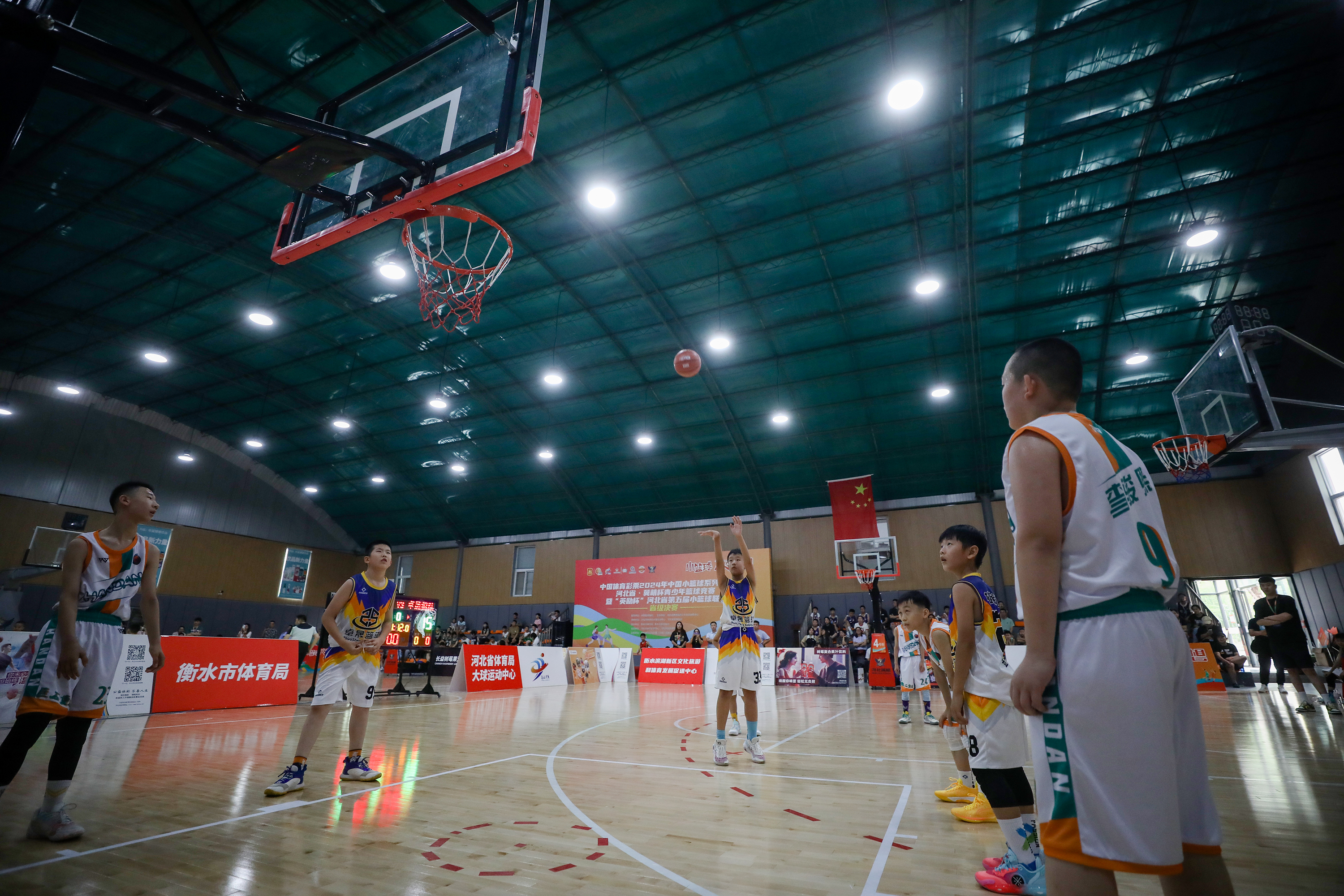 衡水:青少年篮球竞赛燃爆今夏